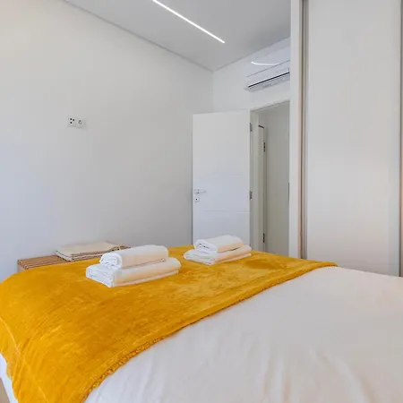 New By The Metro Iv Lisboa