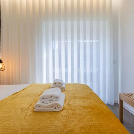 Apartment New By The Metro Iv Lissabon
